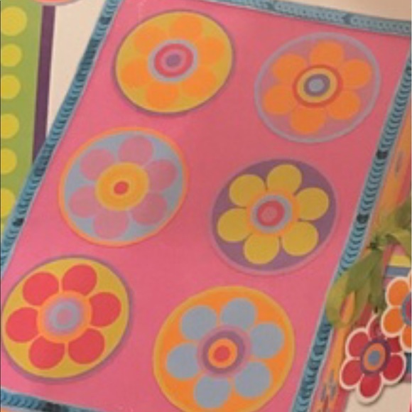 ALEX DOT to DOT KEEPSAKE BOX - Picture 6 of 6